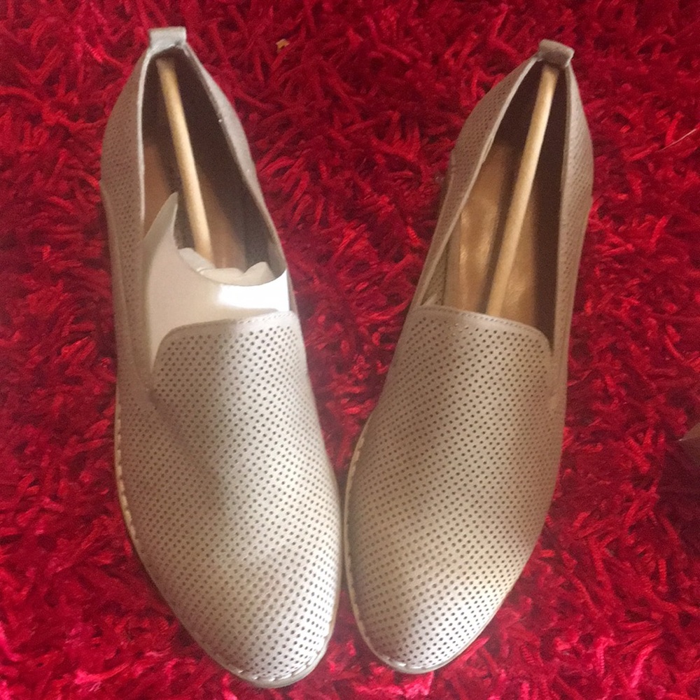 Brand New Indigo Women Shoes size 7 1/2 only $25